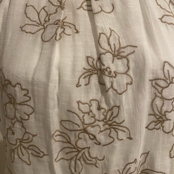 A.Byer Sleeveless Top Size S 🛍 - Picture 4 of 9